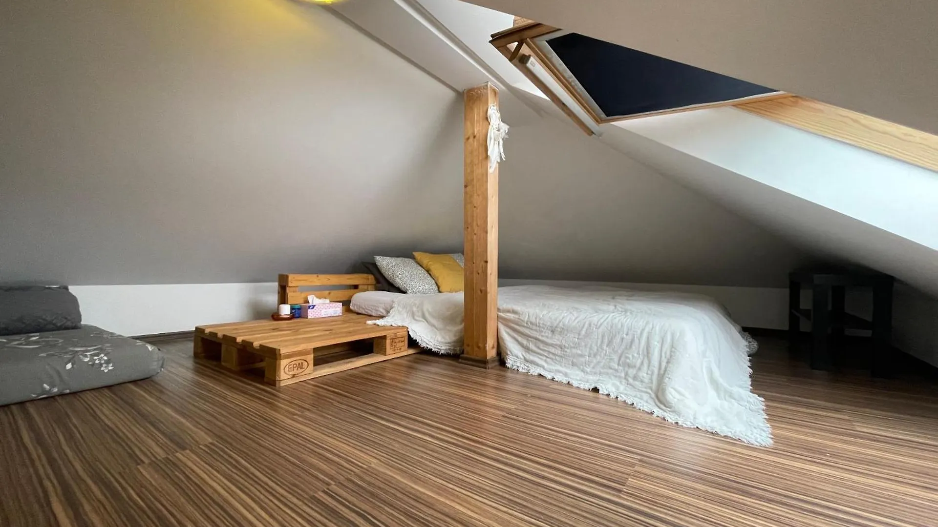 Flat With Heart And Art Nearby Centre Of The Prague Apartment 0*,  Czech Republic