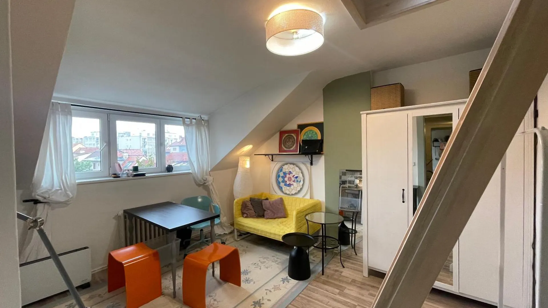 Flat With Heart And Art Nearby Centre Of The Prague Apartment